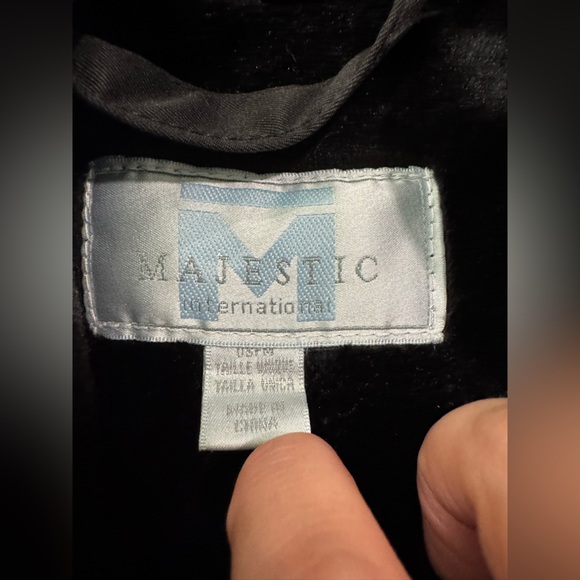 Black Long Robe - Picture 11 of 14